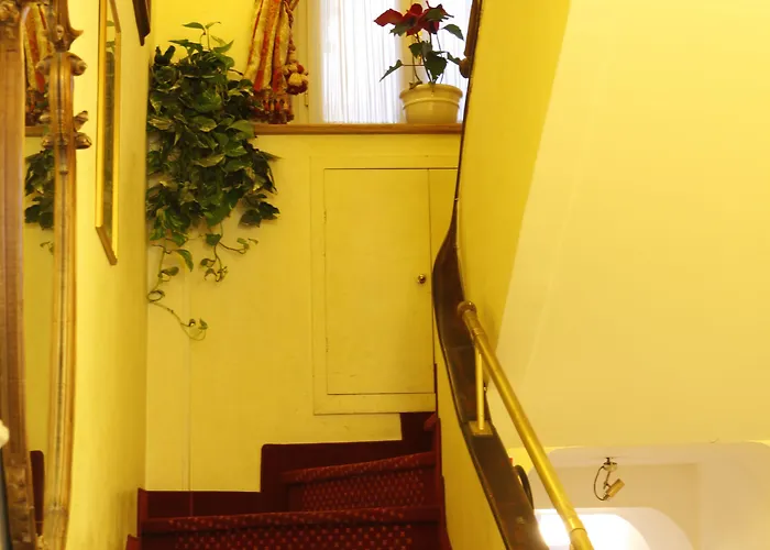 Otel Cinquantatre